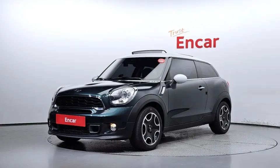 MINI Paceman