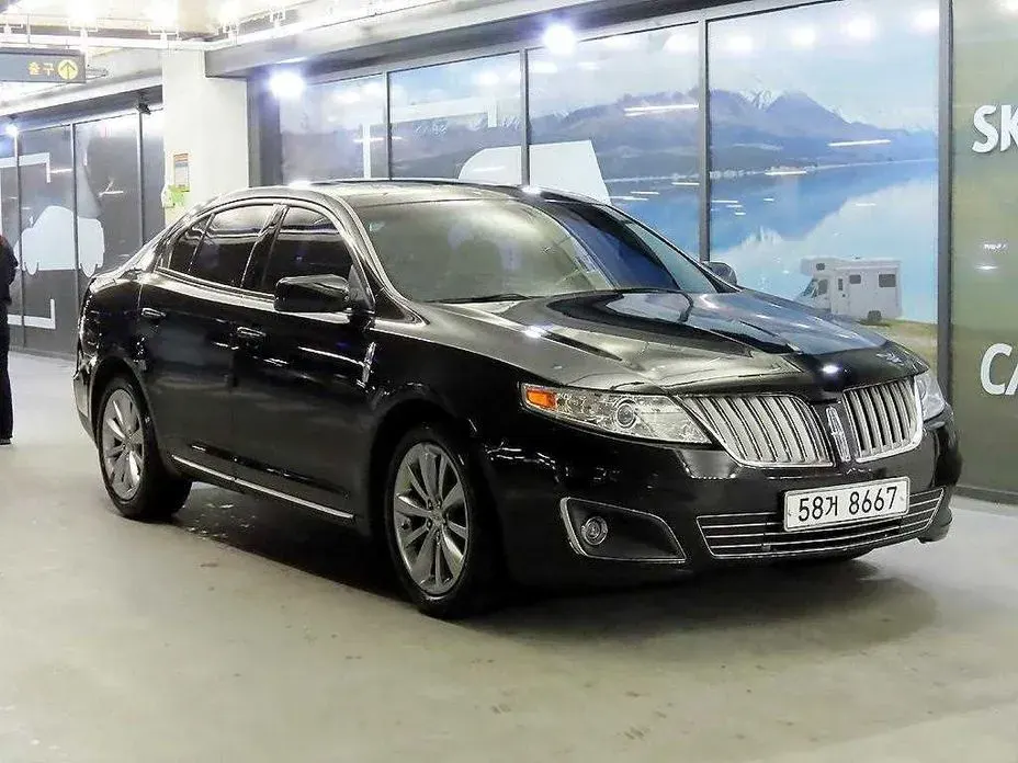 Lincoln MKS