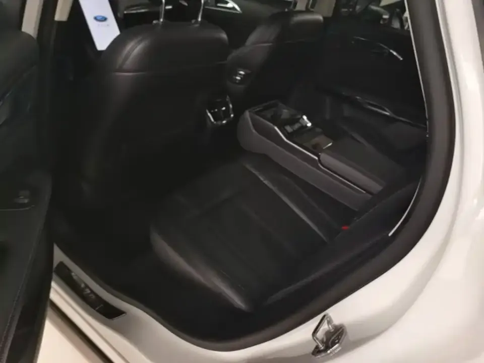 Ford Taurus