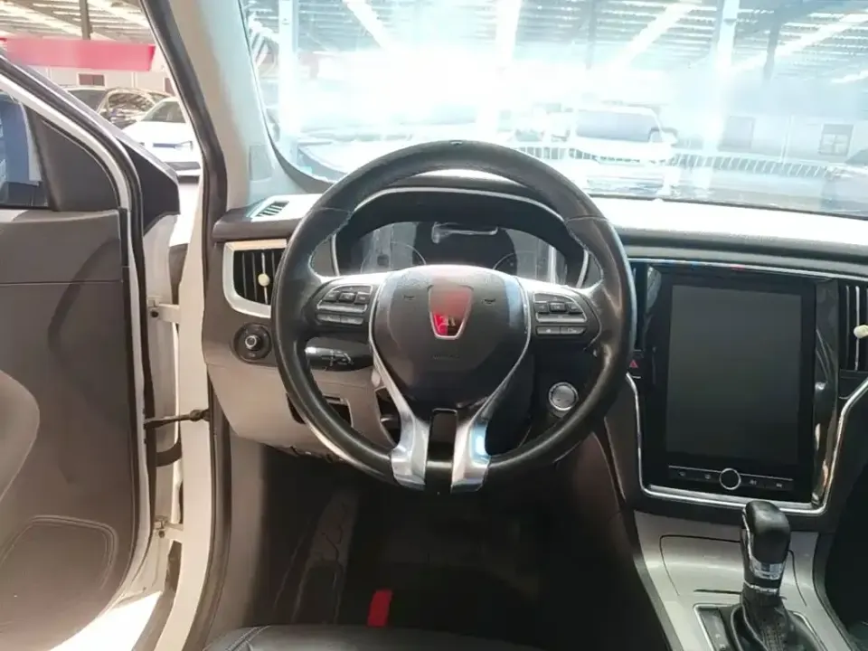 Roewe RX5