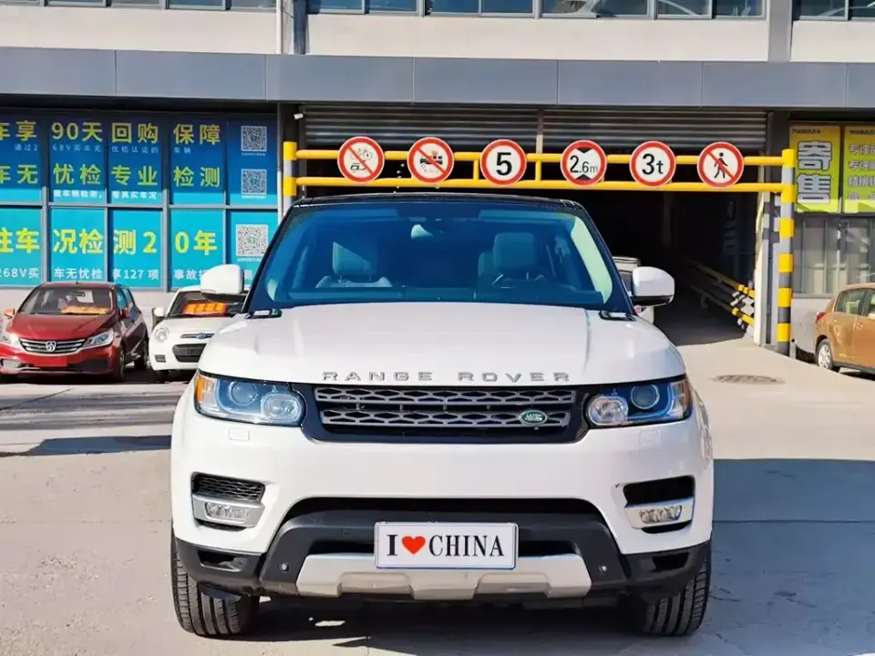 Land Rover Sport