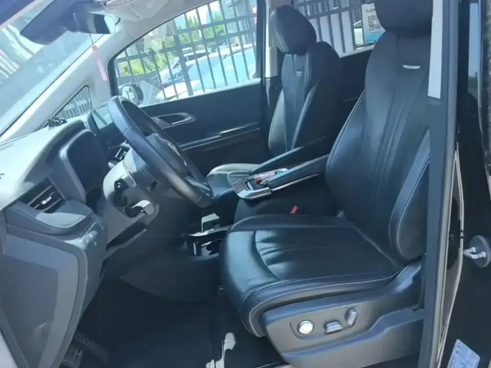 Hongqi Hongqi HQ9