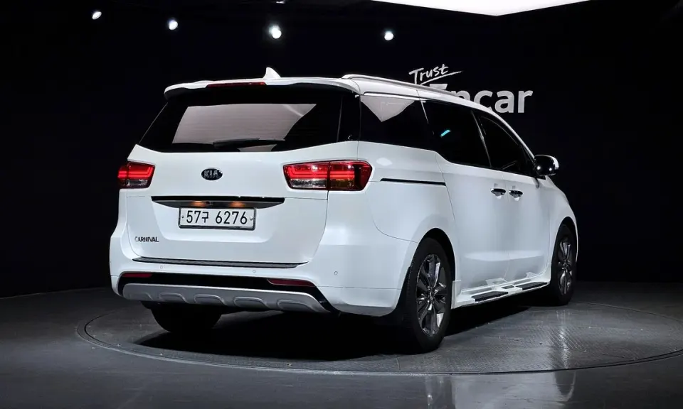 Kia Canival