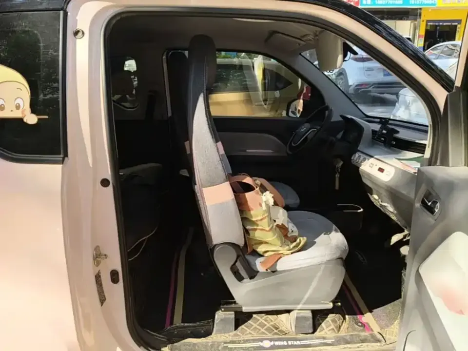 Wuling MINIEV