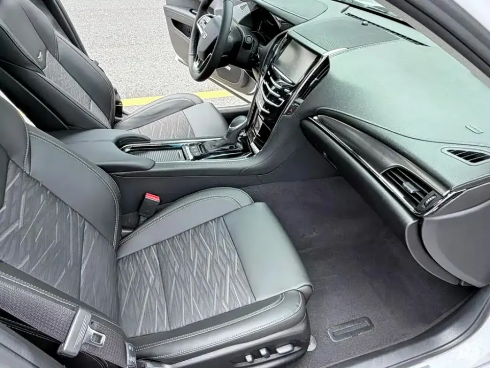 Cadillac ATS-L
