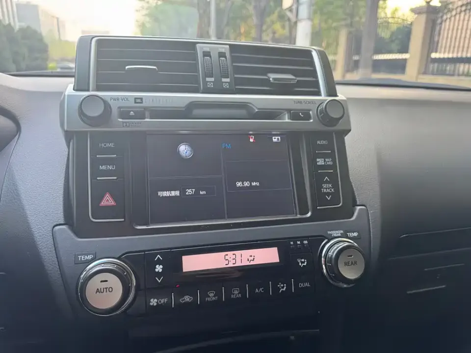 Toyota Prado
