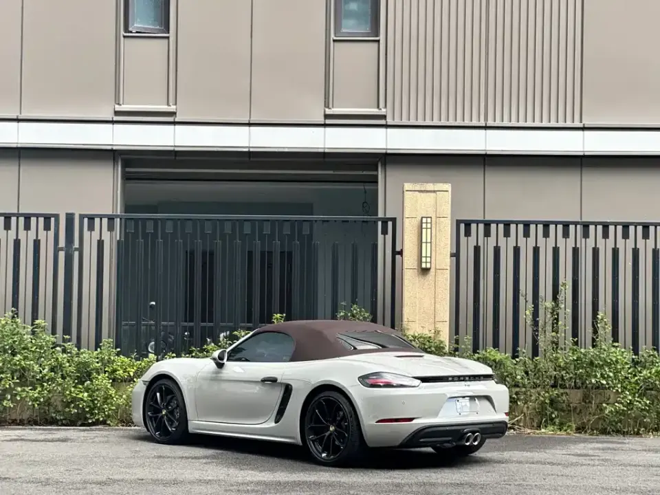 Porsche 718