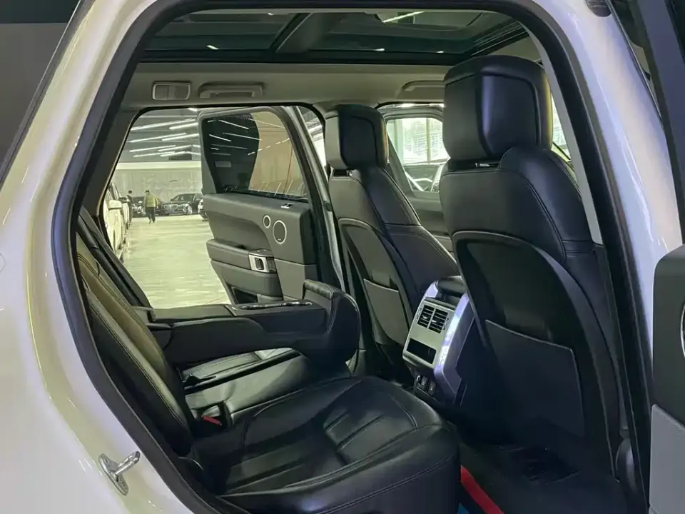 Land Rover Sport