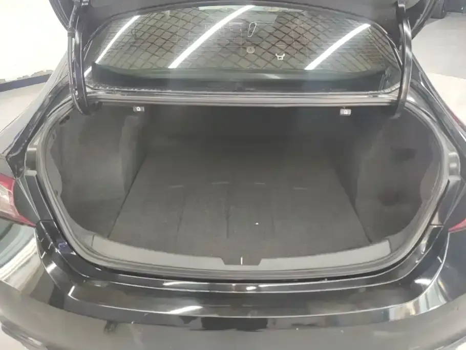Chevrolet Malibu XL