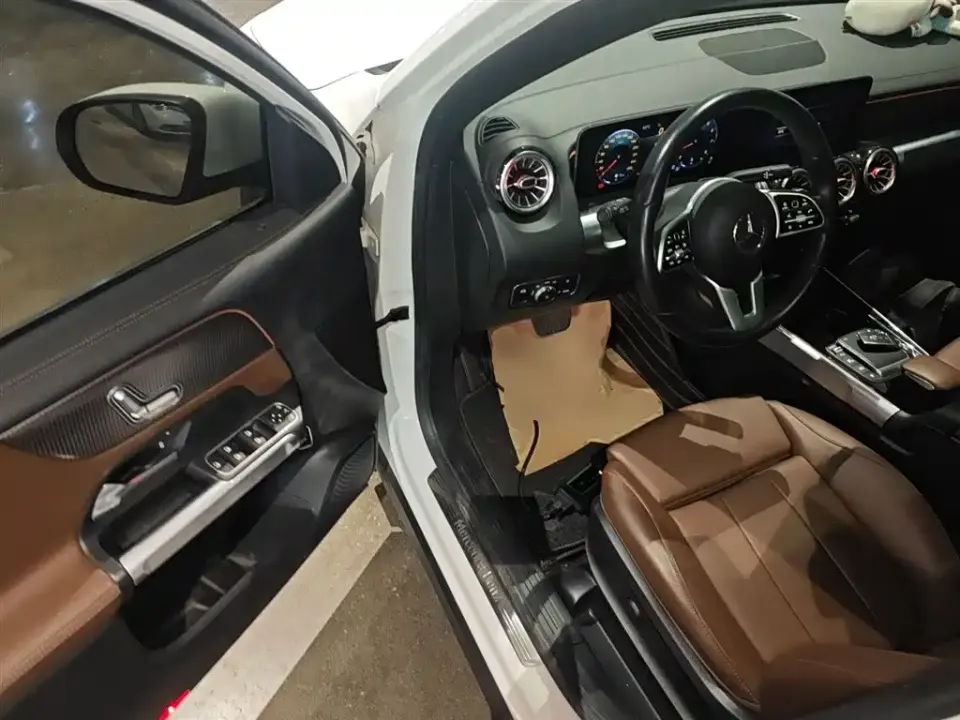 Mercedes-Benz GLB