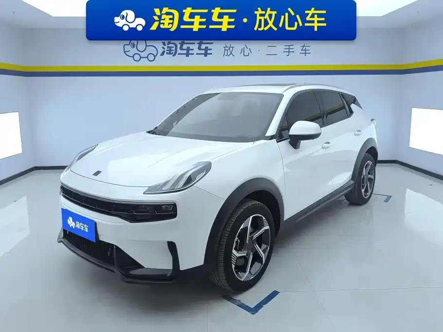Lynk & Co 06