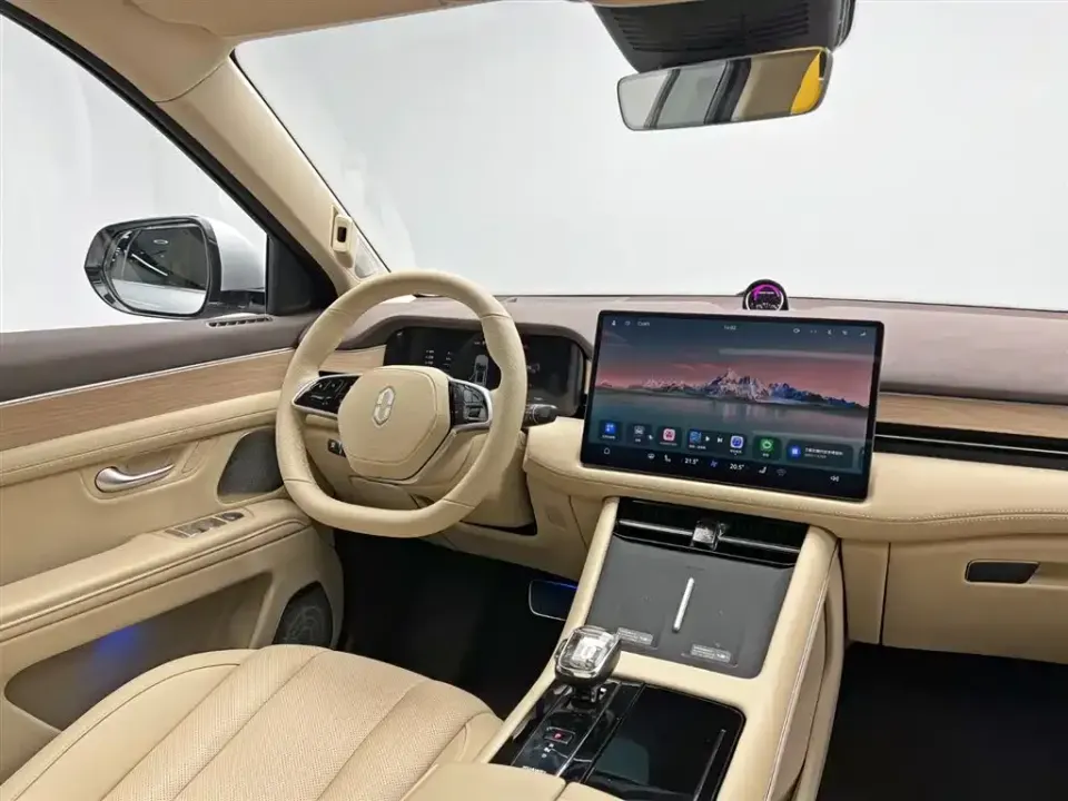 AITO M7