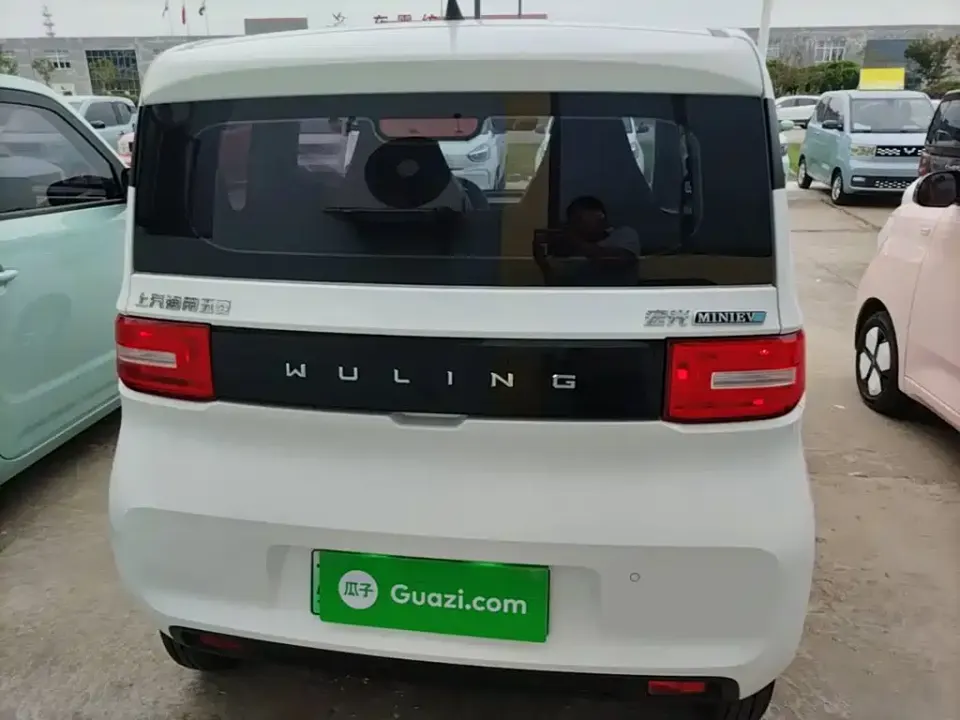 Wuling MINIEV