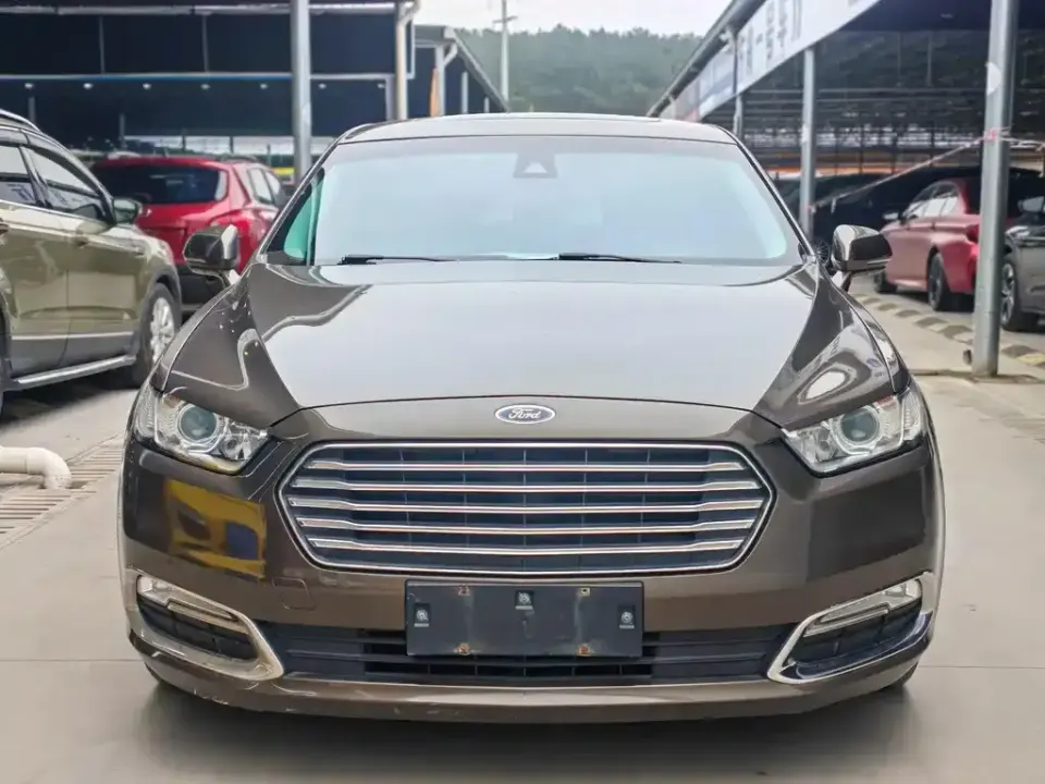 Ford Taurus