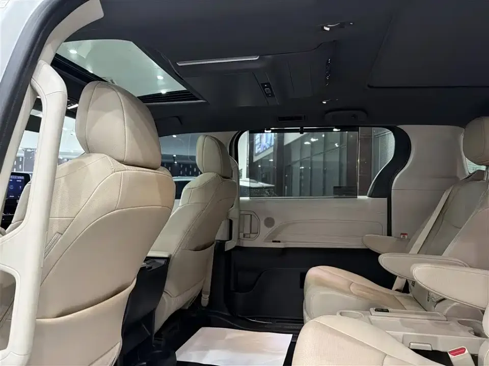 Toyota Granvia