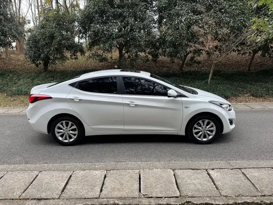 Hyundai Elantra Langdong