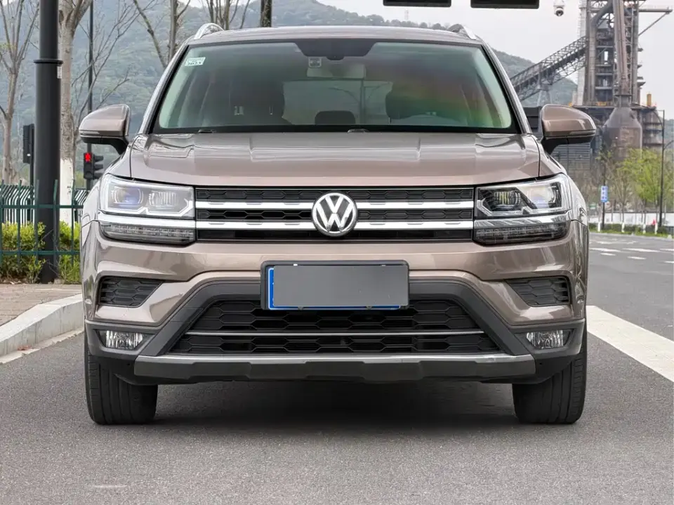 Volkswagen Tharu