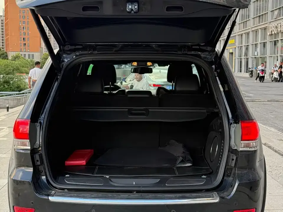 Jeep Grand Cherokee (Import)