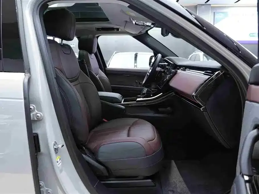 Land Rover Sport