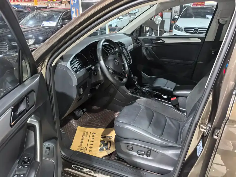 Volkswagen Tiguan L