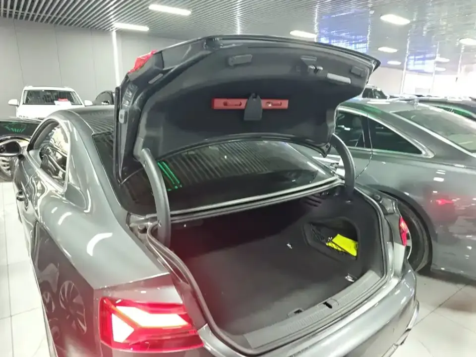 Audi A5 (Import)