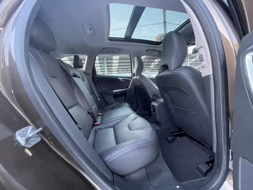 Volvo XC60 (Import)
