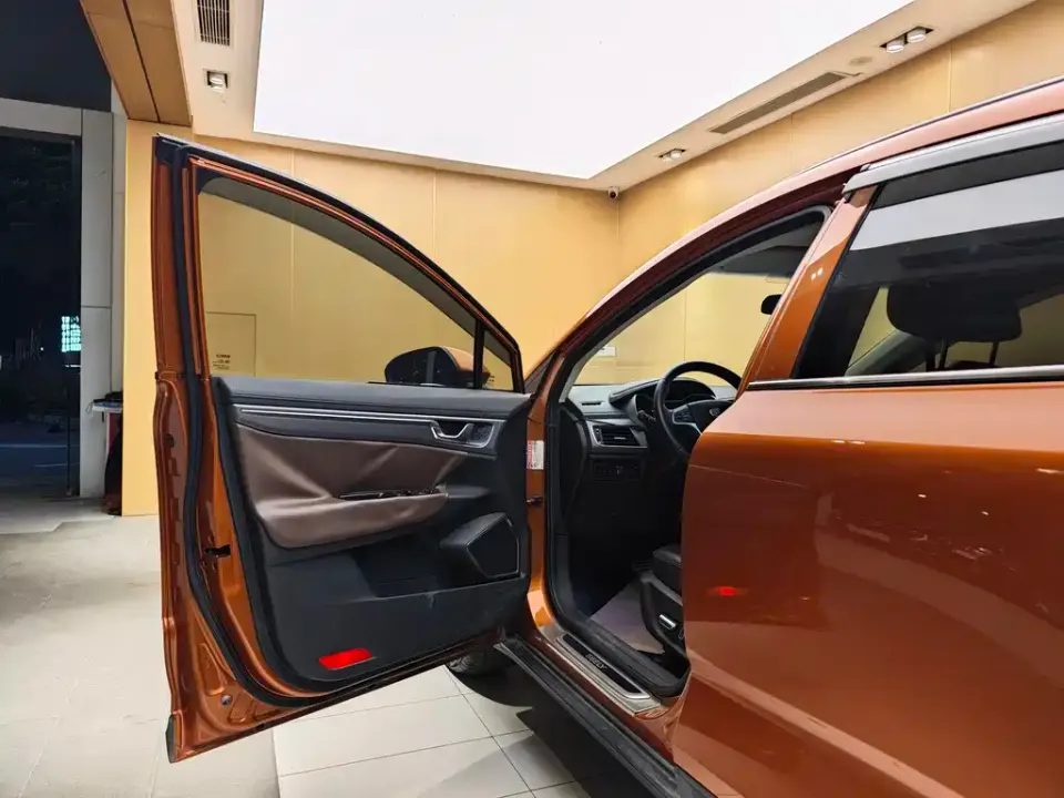 Geely Emgrand GS