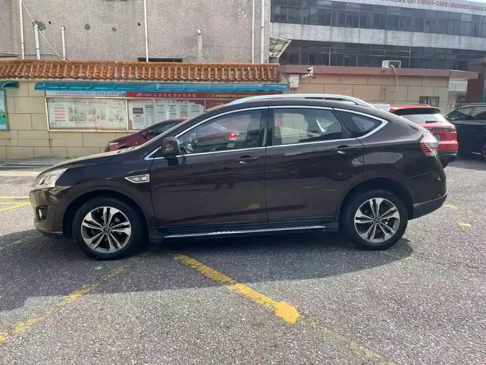 Luxgen U6