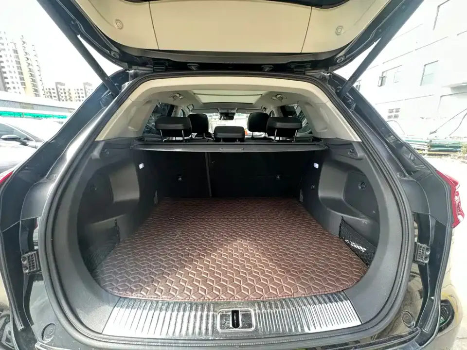 Hongqi Hongqi HS5
