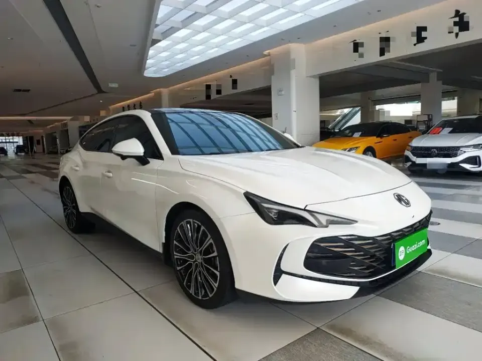 MG MG7