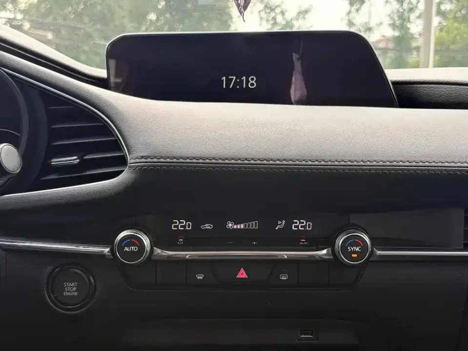 Mazda 3 Axela