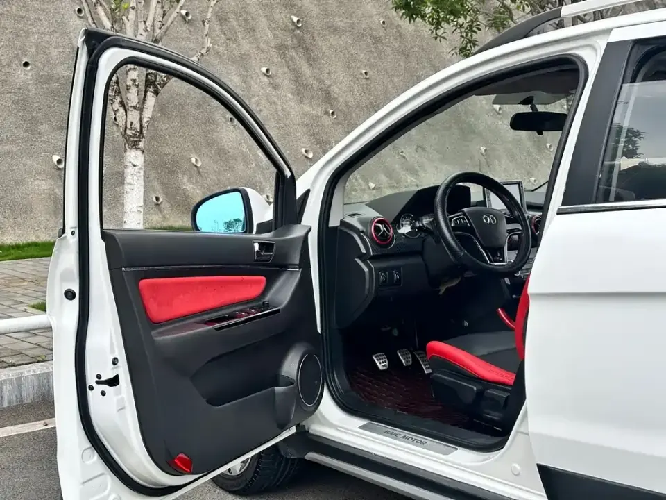 BAIC Senova X25
