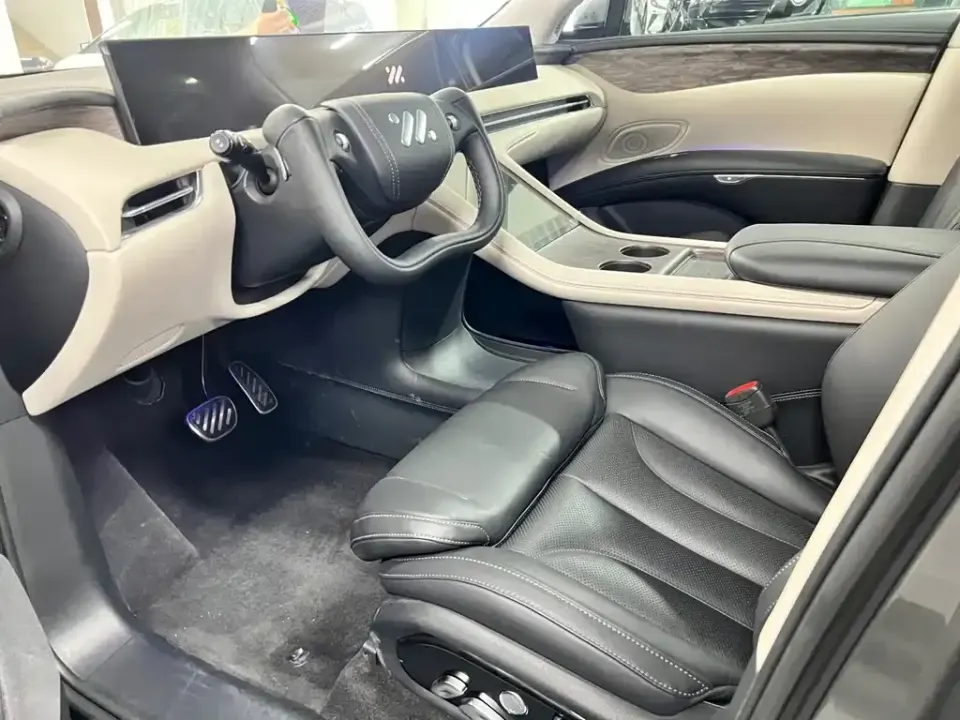 IM Motors IM LS7