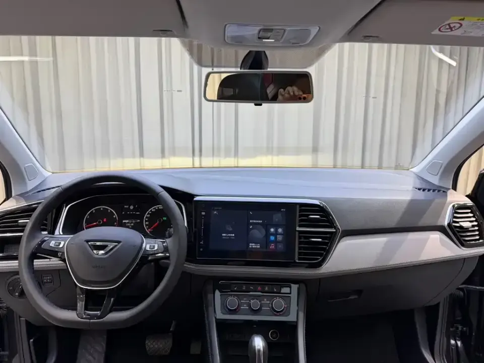 Jetta VS5