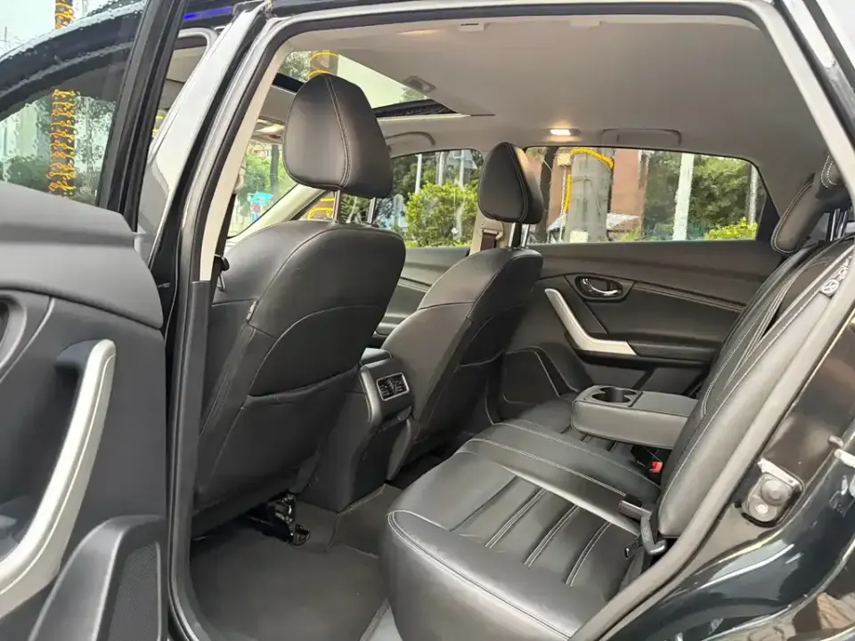 Venucia T90