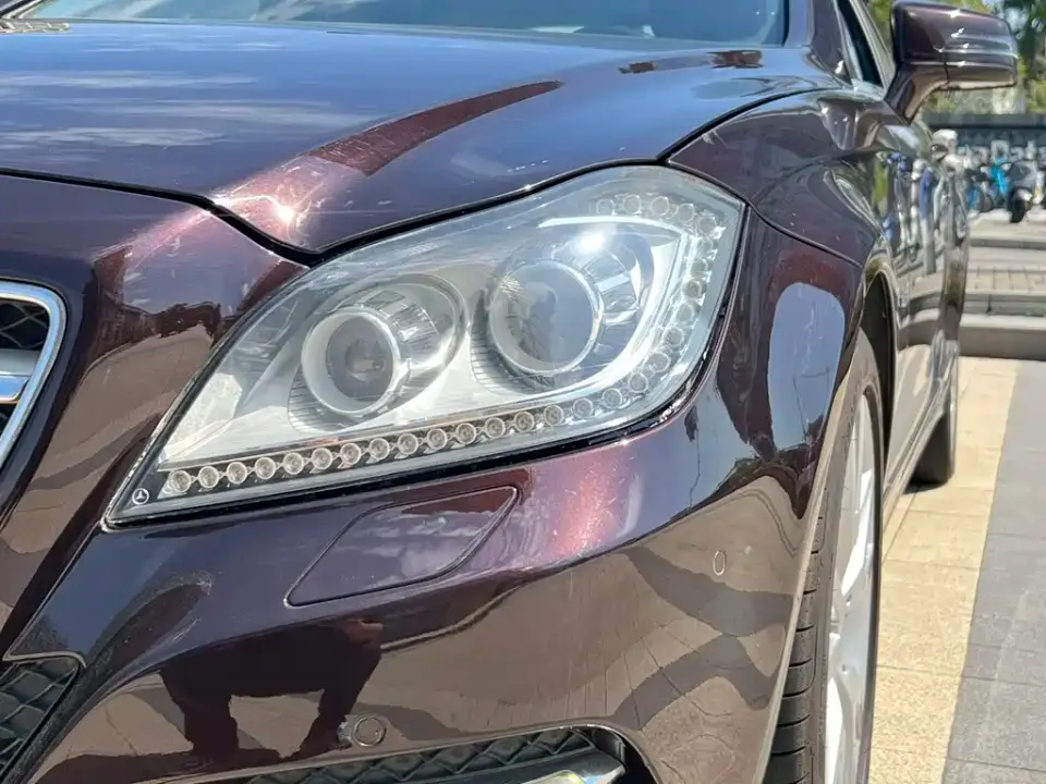 Mercedes-Benz CLS