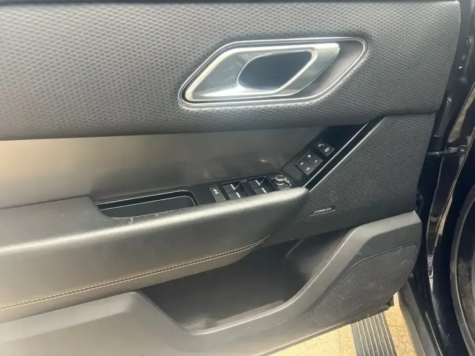 Land Rover Velar