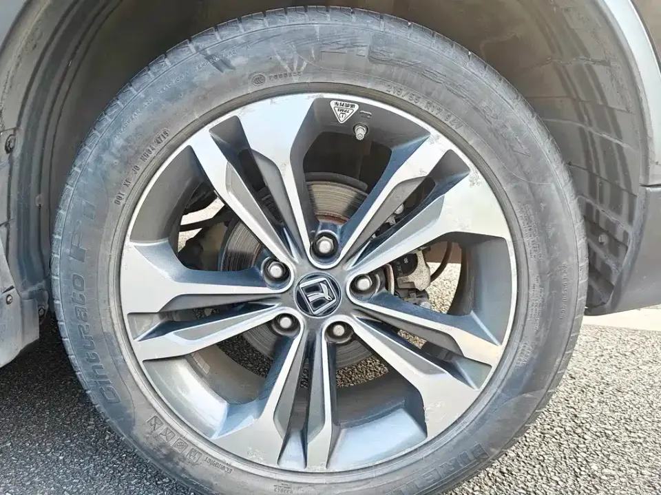 Luxgen U6