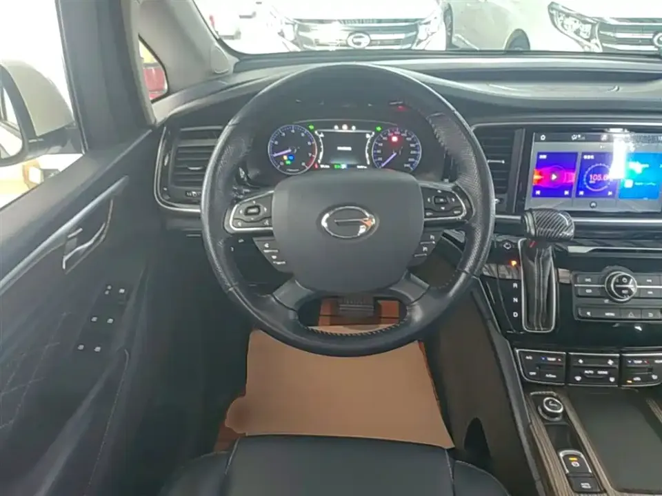 GAC Trumpchi M8