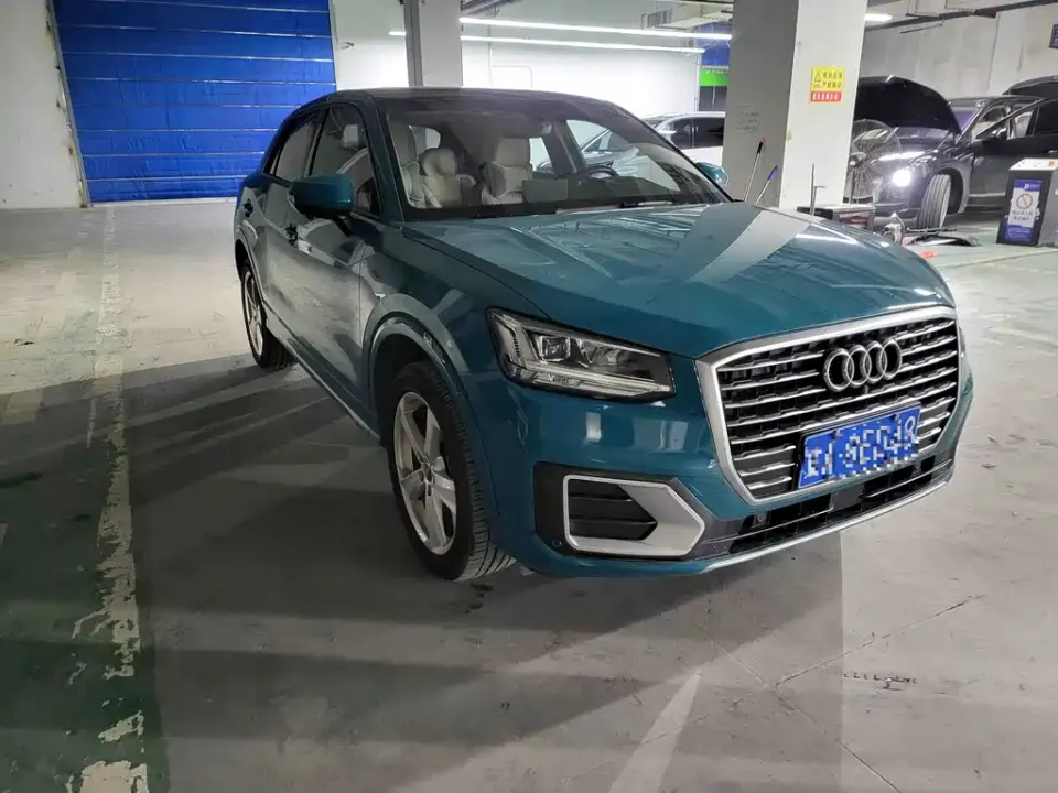 Audi Q2L