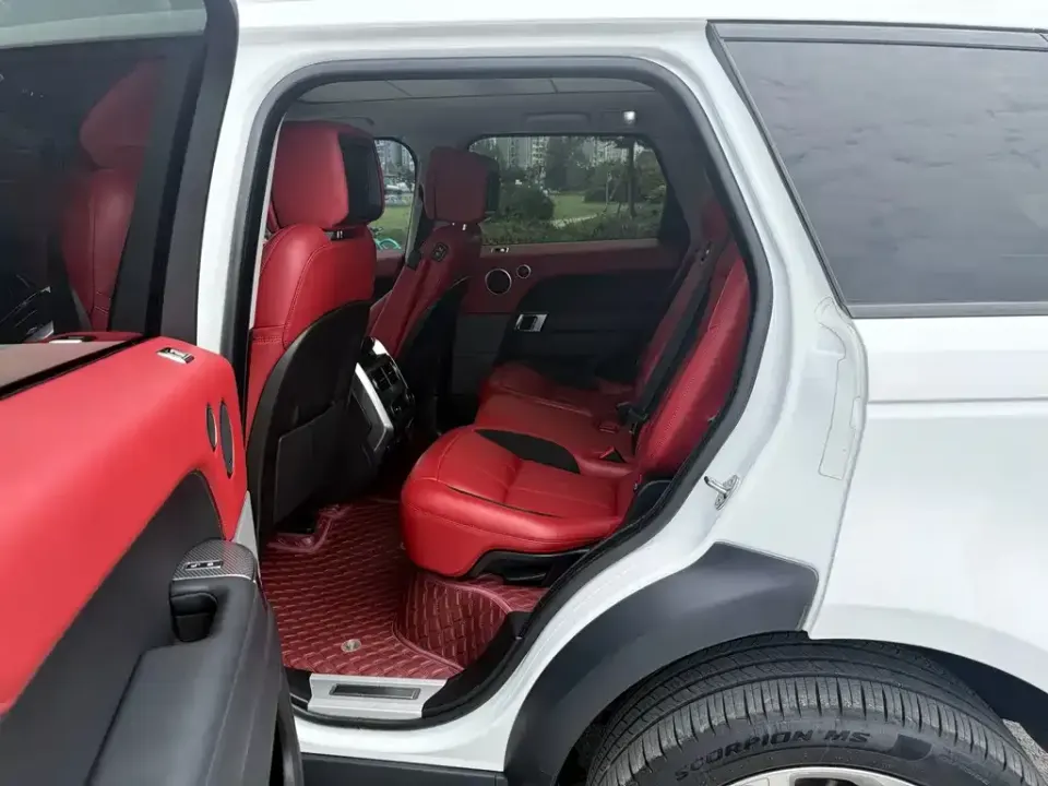 Land Rover Sport