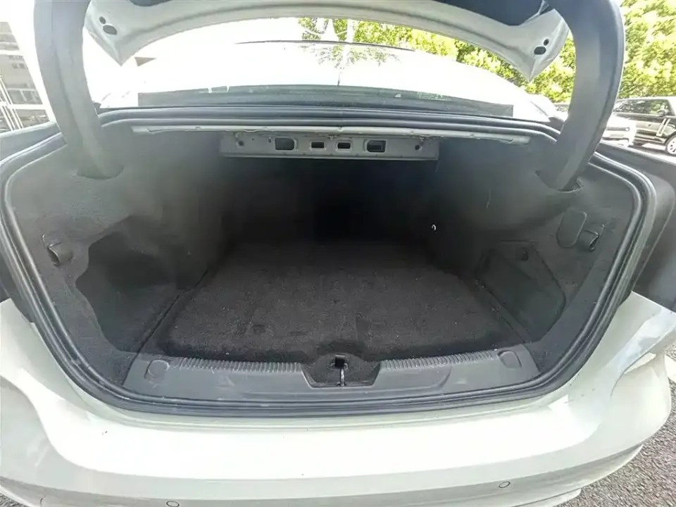 Jaguar XEL
