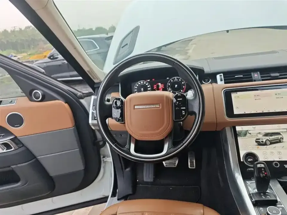 Land Rover Sport