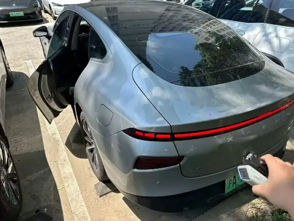 Xpeng P7