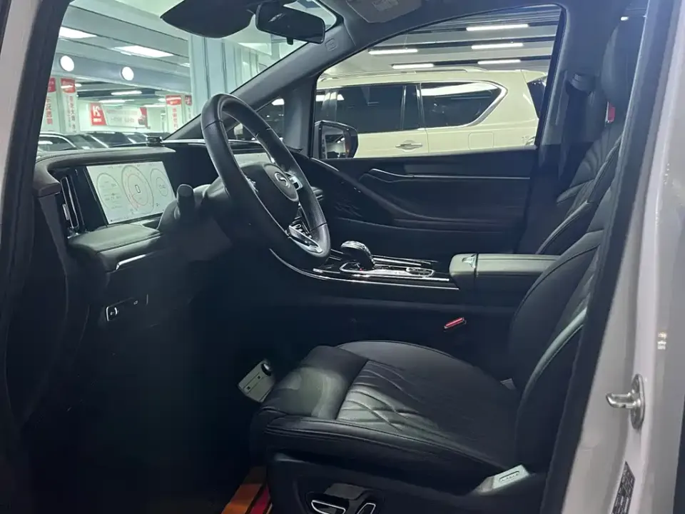 GAC Trumpchi M8