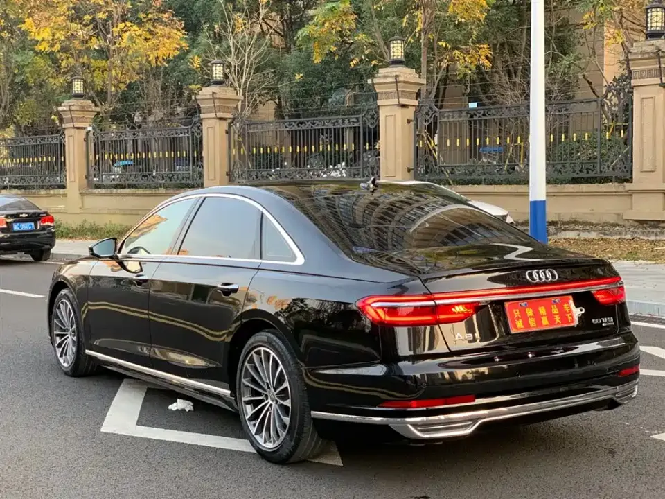 Audi A8