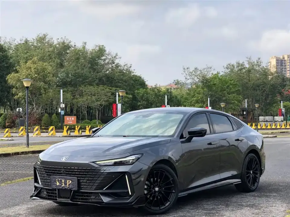 Changan UNI-V
