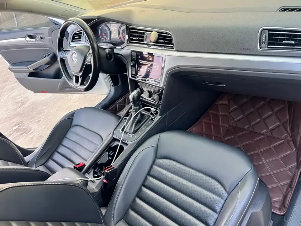 Volkswagen Lamando