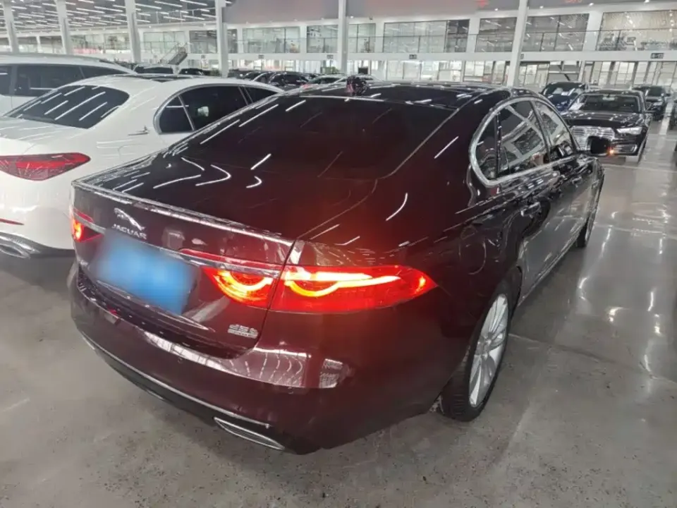 Jaguar XFL