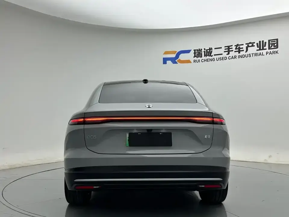 Nio EC6